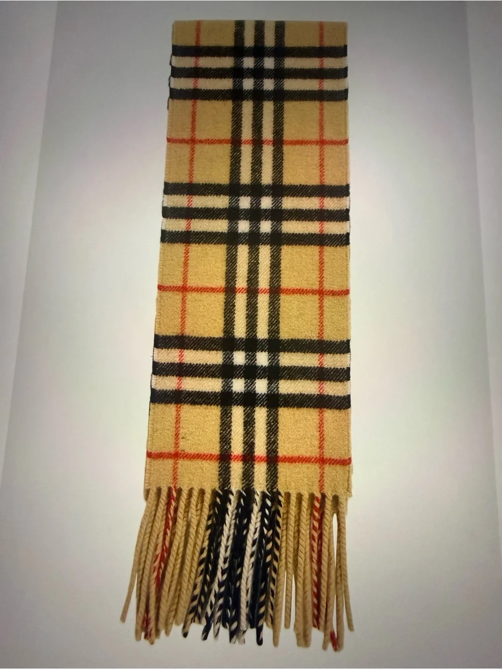 BEAUTIFUL BURBERRY CASHMERE FRINGE SCARF IN SAND BEIGE PERFECT CONDITION